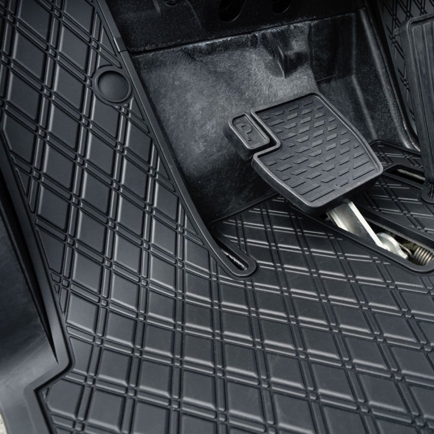 Xtreme Floor Mats for Yamaha Drive2 QuieTech EFI (2017+) & UMAX Rally – All Black