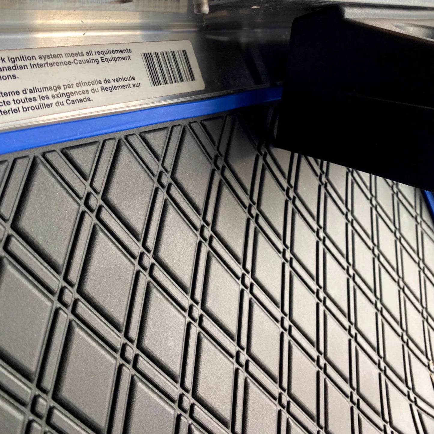 Club Car DS Floor Mat - Xtreme Full Coverage | Black/Blue 1982-2013 Villager
